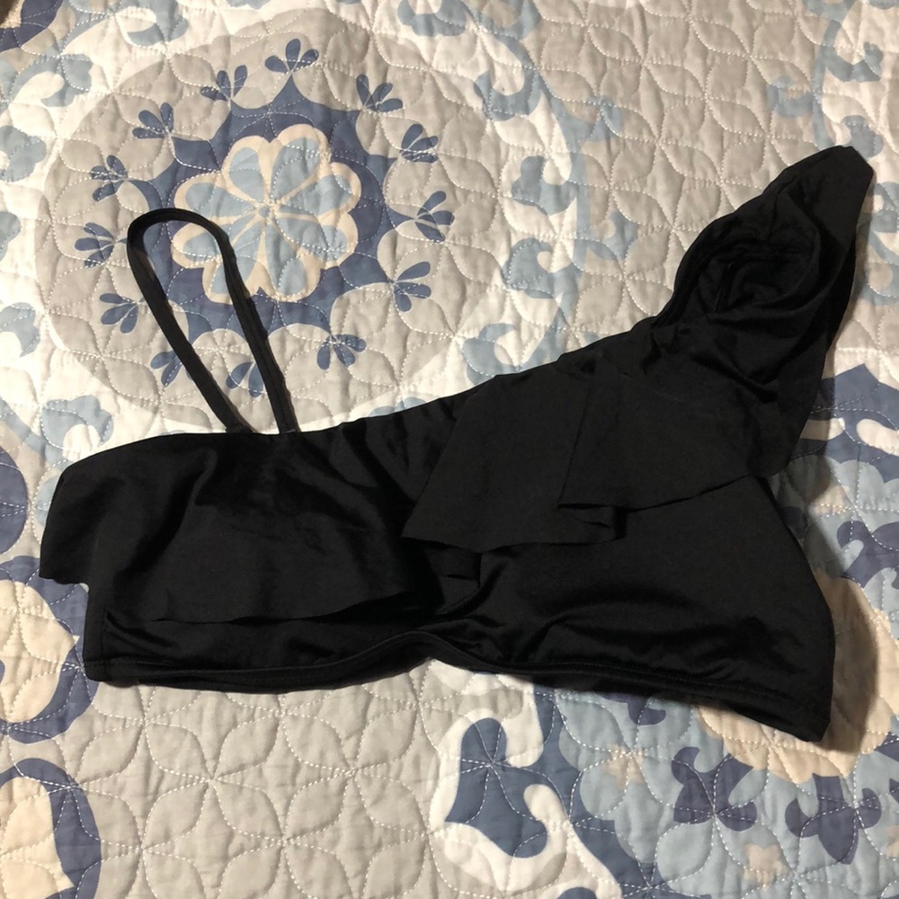 One shoulder bikini top!
